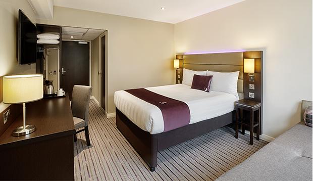 Premier Inn Premier Inn سافرون والدن المظهر الخارجي الصورة